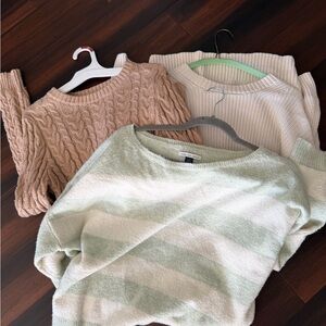 American Eagle Outfitters Mint Green and Cream Striped Sweater